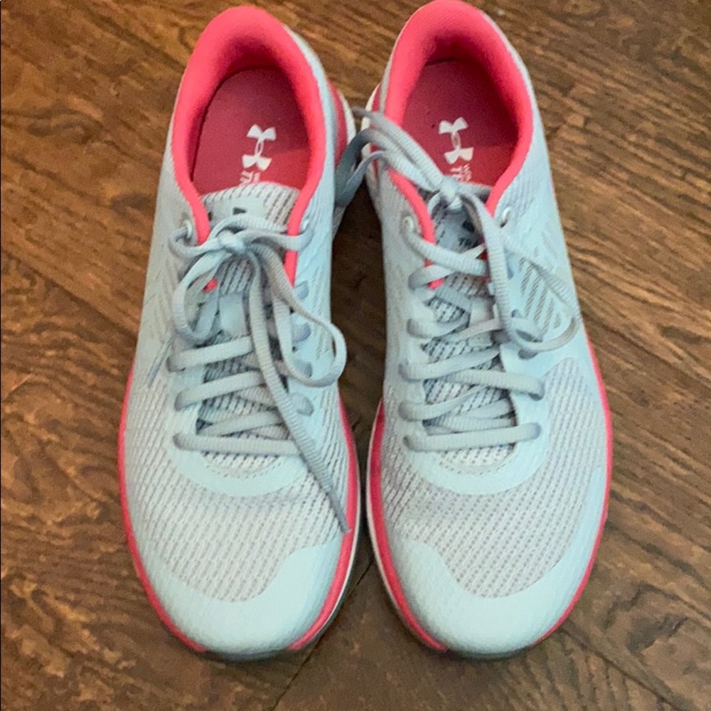 Under Armour Tennis shoes sneakers
